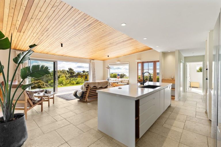 Photo of property in 19 Sandridge Terrace, Pohara, Takaka, 7183