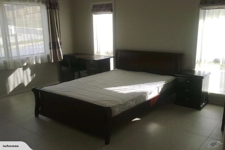 Photo of property in 86 Tiriwa Drive, Massey, Auckland, 0614