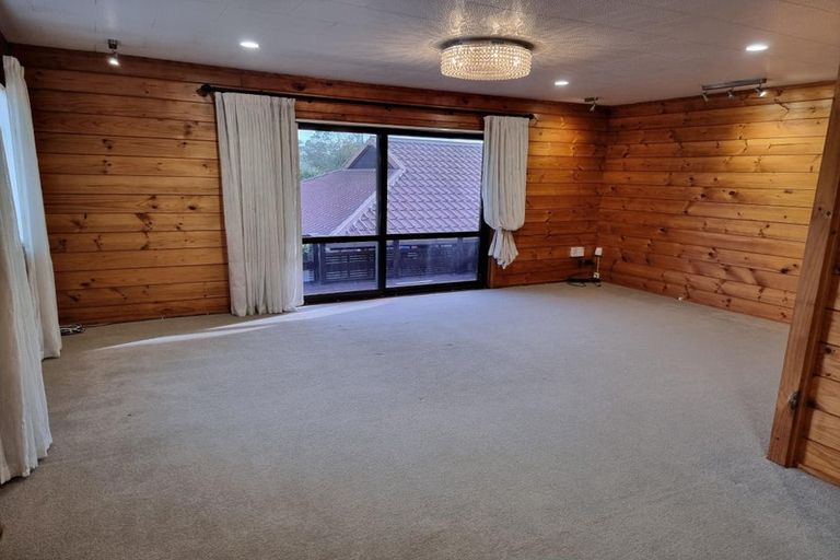 Photo of property in 56 Glennandrew Drive, Half Moon Bay, Auckland, 2012