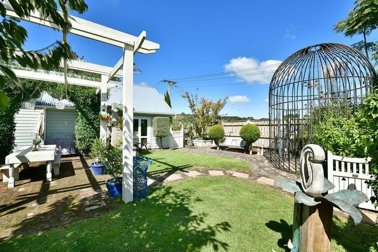Photo of property in 2b Mcleod Street, Helensville, 0800