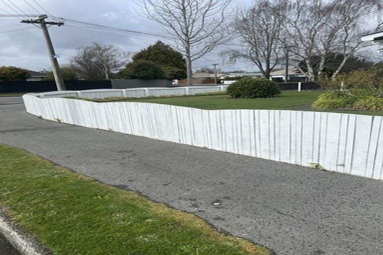 Photo of property in 16 Wingate Street, Redwood, Christchurch, 8051