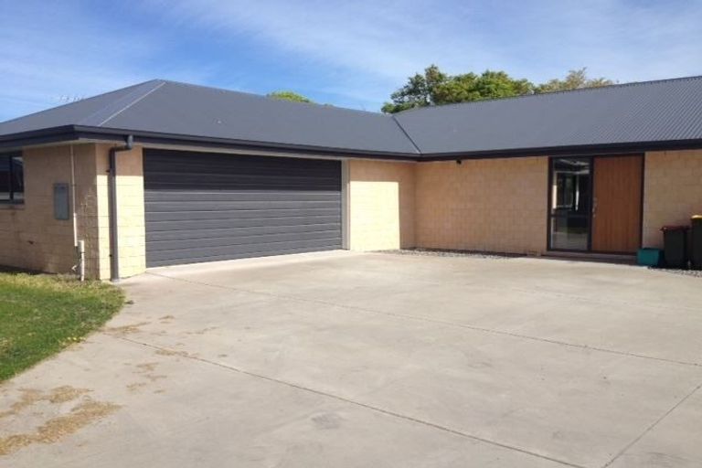 Photo of property in 3a Buckleys Terrace, Tinwald, Ashburton, 7700