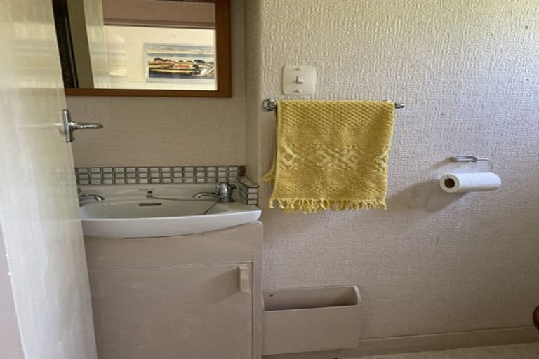 Photo of property in 39a Waitohu Road, York Bay, Lower Hutt, 5013