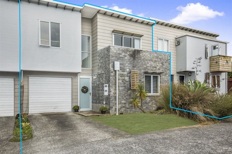 Photo of property in 83 Albionvale Road, Glen Eden, Auckland, 0602