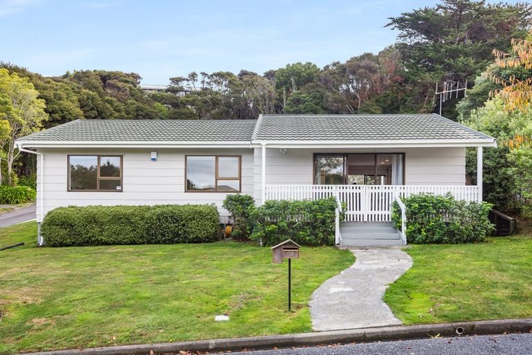 Photo of property in 19 Seagull Place, Whitby, Porirua, 5024