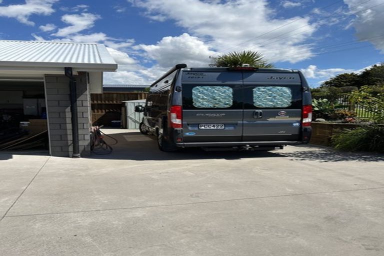 Photo of property in 55 Athenree Road, Athenree, Katikati, 3177