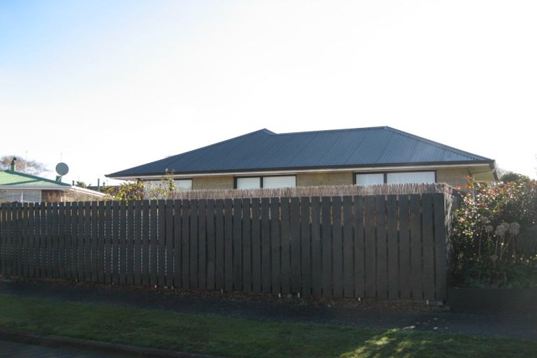 Photo of property in 9 Thurso Place, New Brighton, Christchurch, 8083