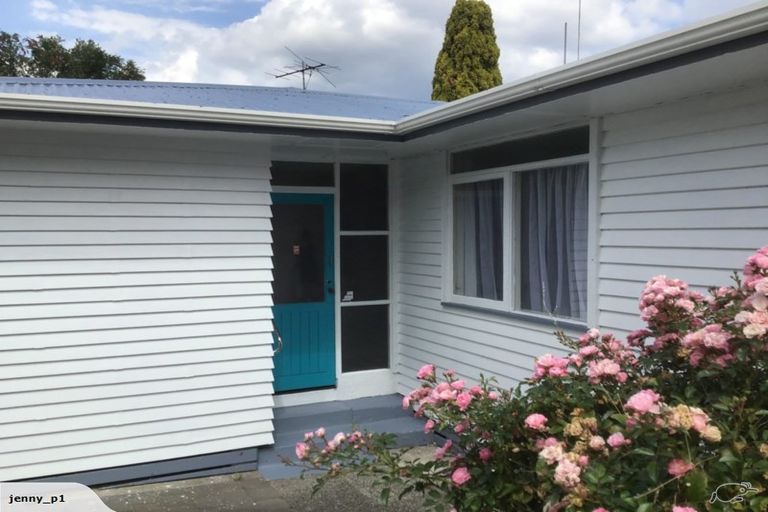Photo of property in 40 Thomas Crescent, Western Heights, Rotorua, 3015