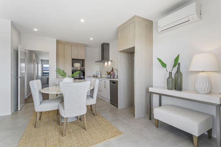 Photo of property in 1 Tana Way, Manurewa, Auckland, 2102