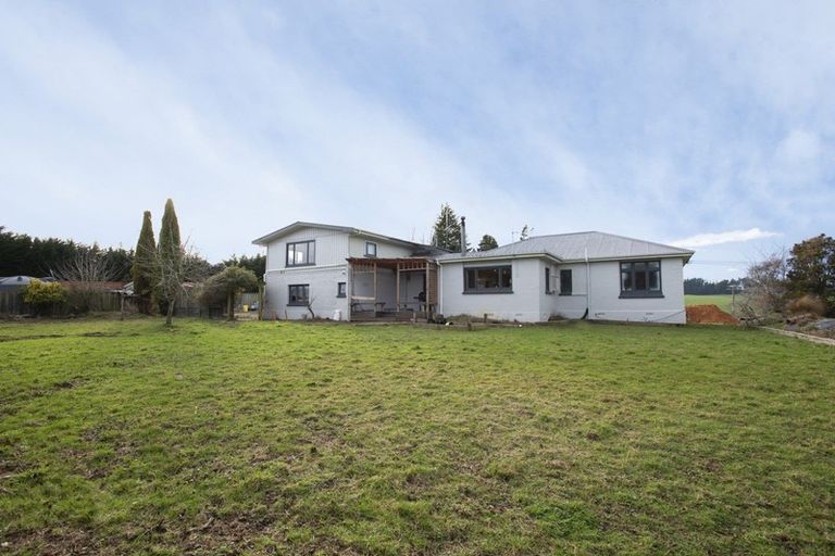 Photo of property in 5 Harbour Endowment Road, South Hillend, Winton, 9783