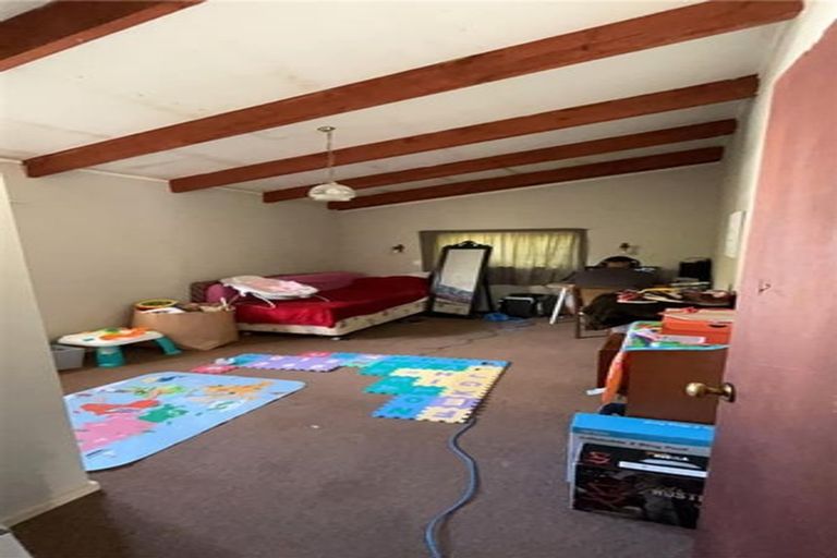 Photo of property in 405 Don Buck Road, Massey, Auckland, 0614