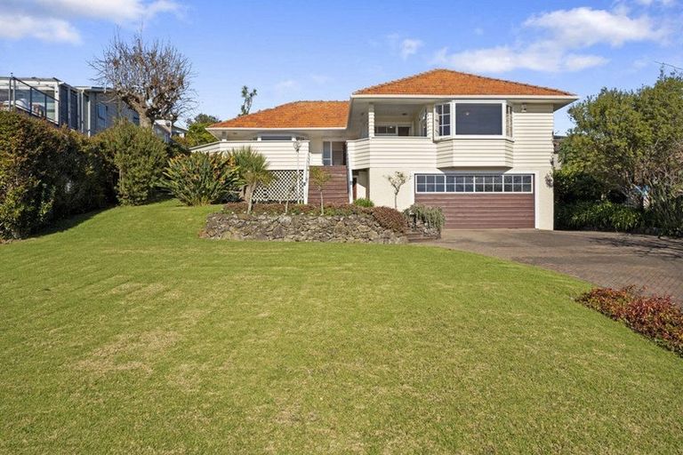 Photo of property in 42 Evelyn Road, Cockle Bay, Auckland, 2014