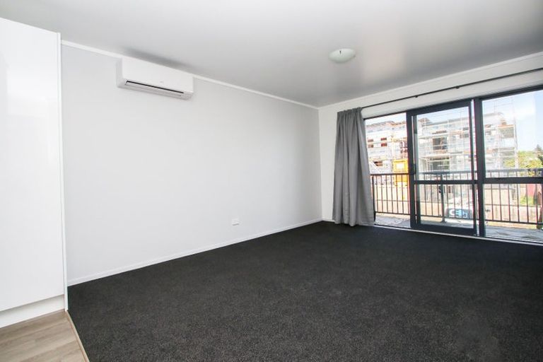 Photo of property in 4/200 Old Farm Road, Hamilton East, Hamilton, 3216