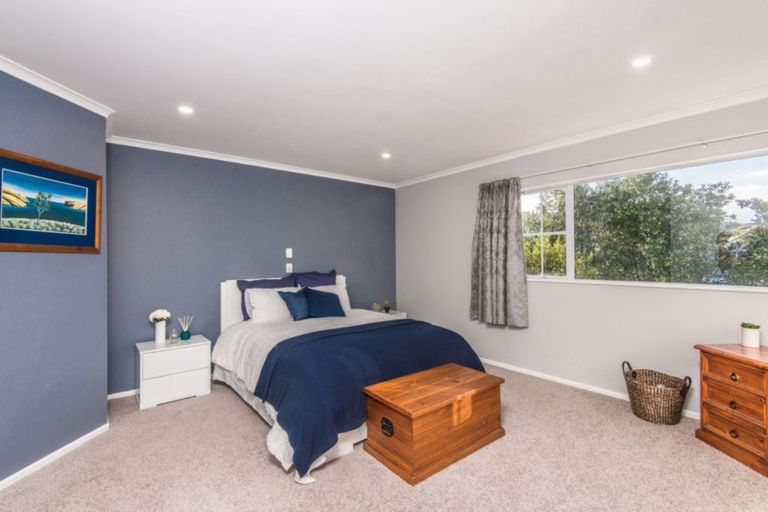 Photo of property in 153 Westchester Drive, Churton Park, Wellington, 6037
