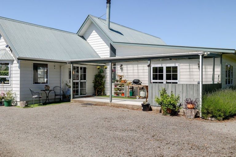 Photo of property in 20 Haswell Street, Eketahuna, 4900