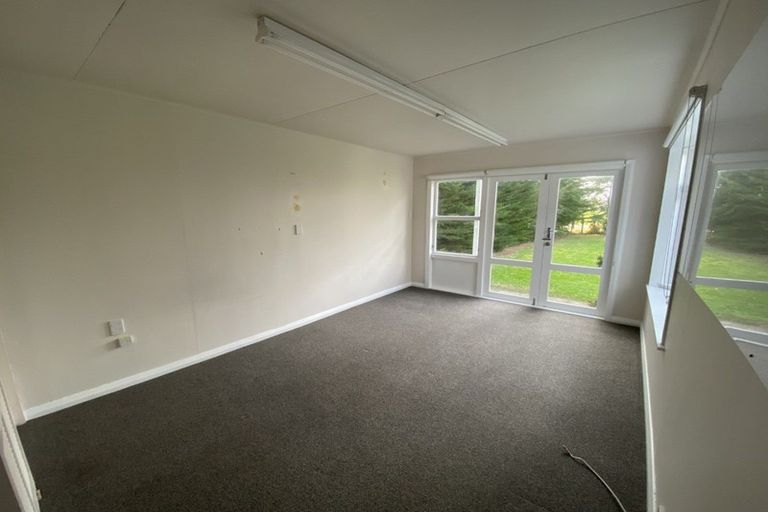 Photo of property in 16 Te Wanaka Road, Awapuni, Palmerston North, 4412