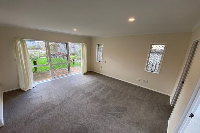 Photo of property in 14 Glencullen Place, Dannemora, Auckland, 2016