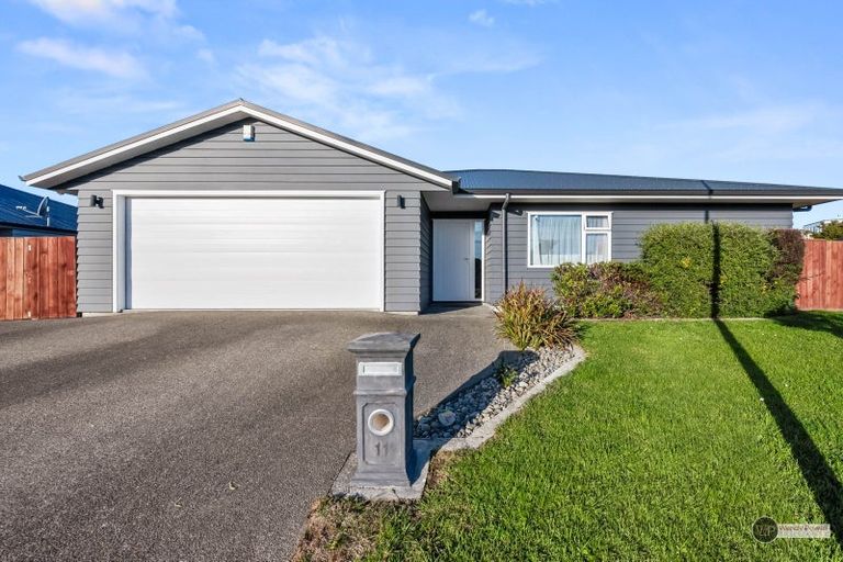 Photo of property in 11 Te Wiremu Lane, Otaki, 5512