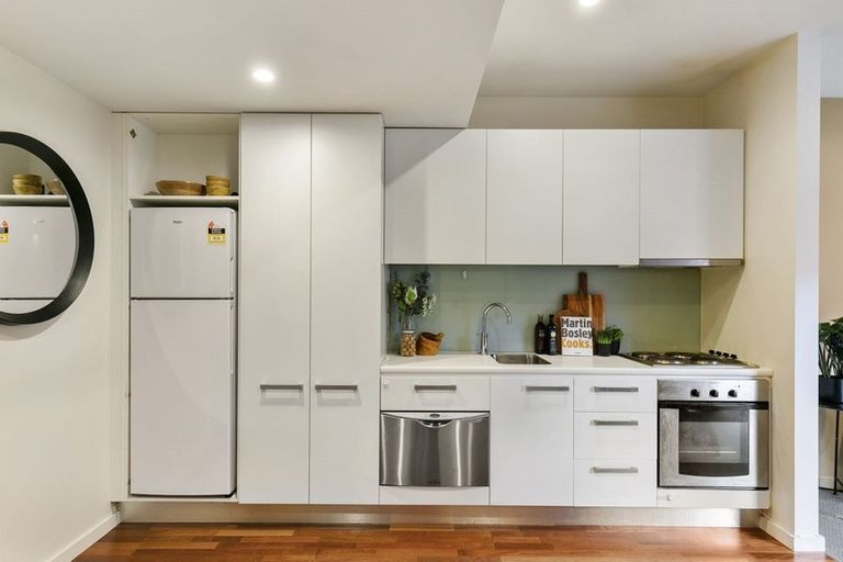 Photo of property in The Wellington Suites, 383/233 Cuba Street, Te Aro, Wellington, 6011