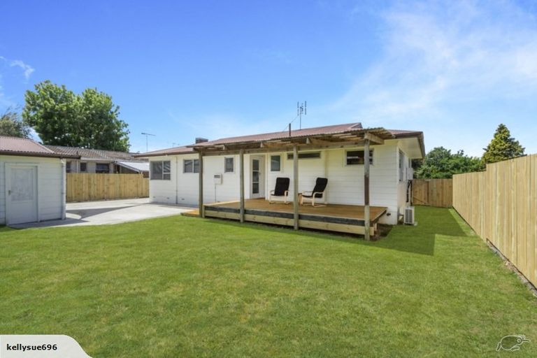 Photo of property in 14 Oakfield Crescent, Pukete, Hamilton, 3200
