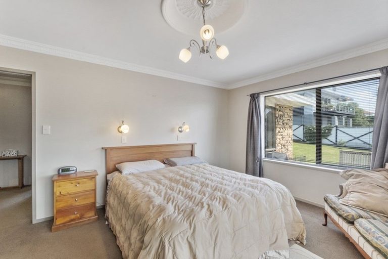 Photo of property in 23 Madill Road, St Andrews, Hamilton, 3200