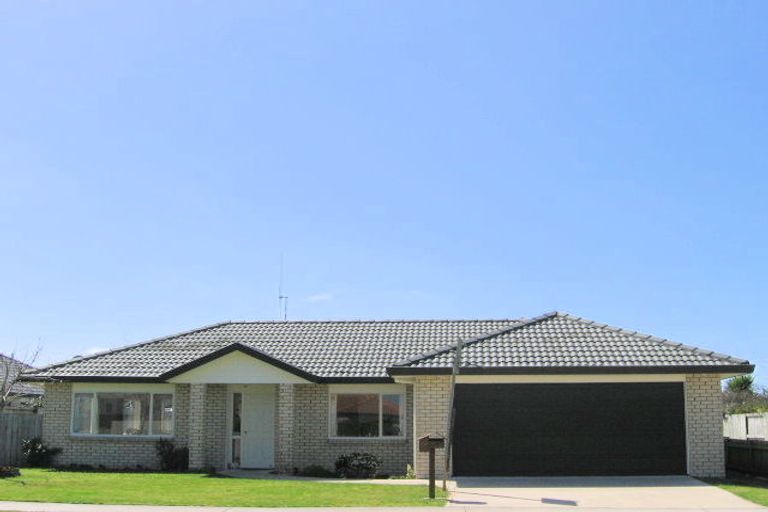 Photo of property in 39 Wairakei Avenue, Papamoa Beach, Papamoa, 3118