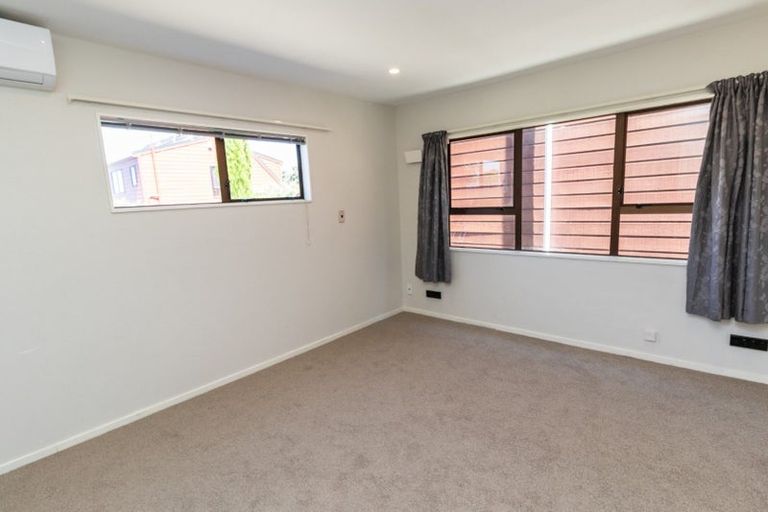 Photo of property in 18b Rangitane Street, Maupuia, Wellington, 6022