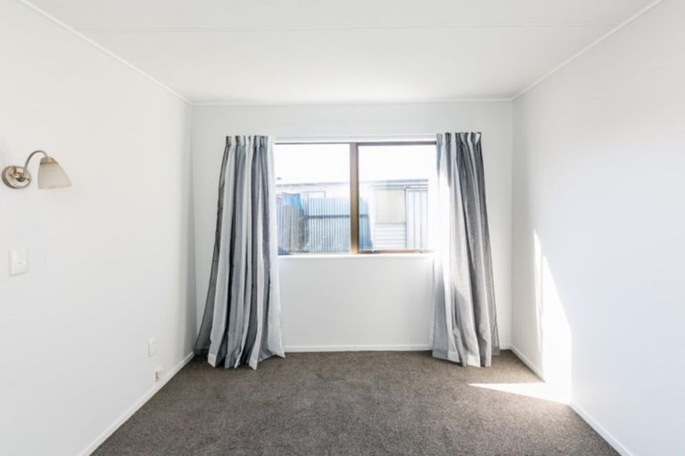 Photo of property in 1 Tait Drive, Pirimai, Napier, 4112