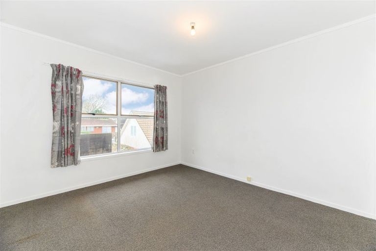 Photo of property in 2/17 Quebec Road, Milford, Auckland, 0620
