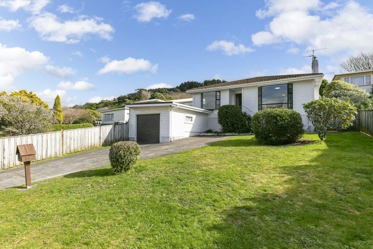 Photo of property in 365 Main Road, Tawa, Wellington, 5028