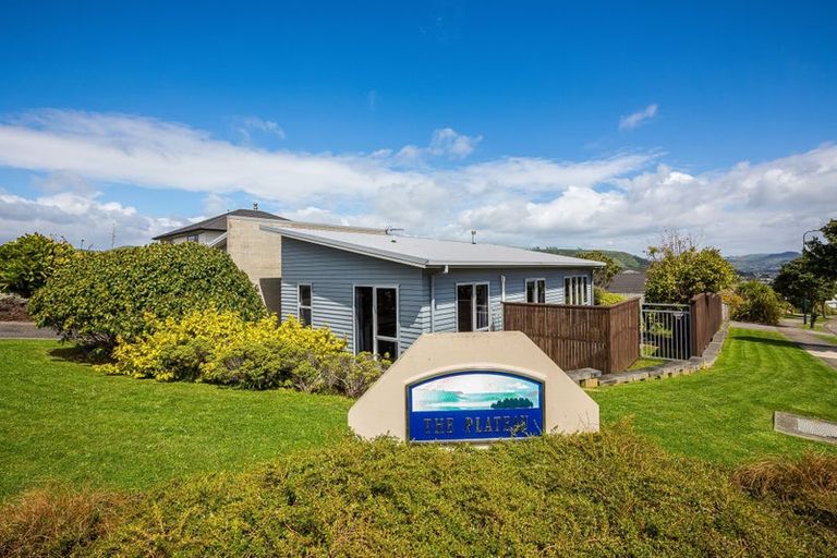 Photo of property in 2 Nelson Avenue, Aotea, Porirua, 5024