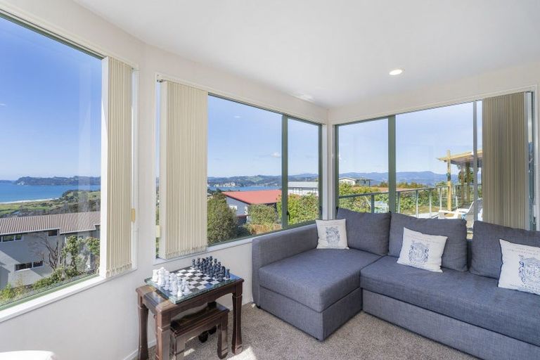 Photo of property in 8 Landel Place, Whitianga, 3510