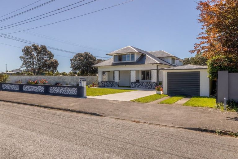 Photo of property in 82 Barrett Street, Westown, New Plymouth, 4310