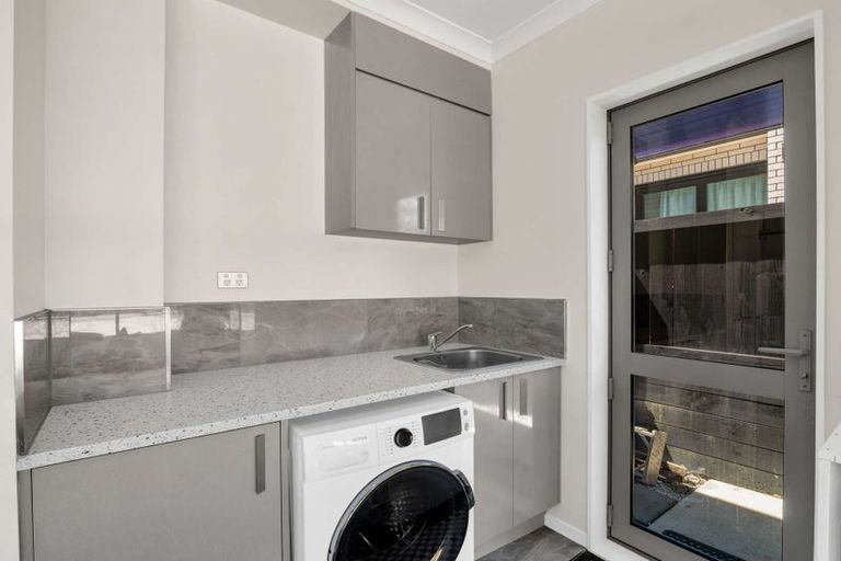 Photo of property in 114b Everglade Drive, Totara Heights, Auckland, 2105