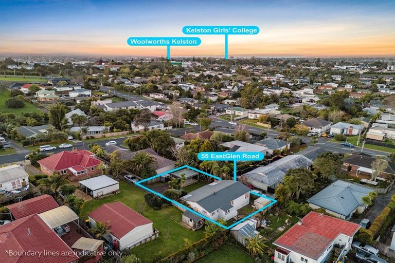 Photo of property in 55 Eastglen Road, Glen Eden, Auckland, 0602