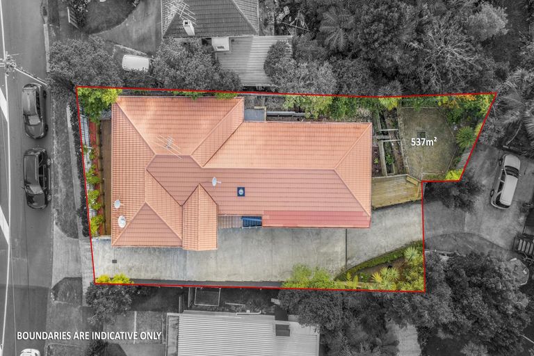 Photo of property in 13a Golf Road, New Lynn, Auckland, 0600