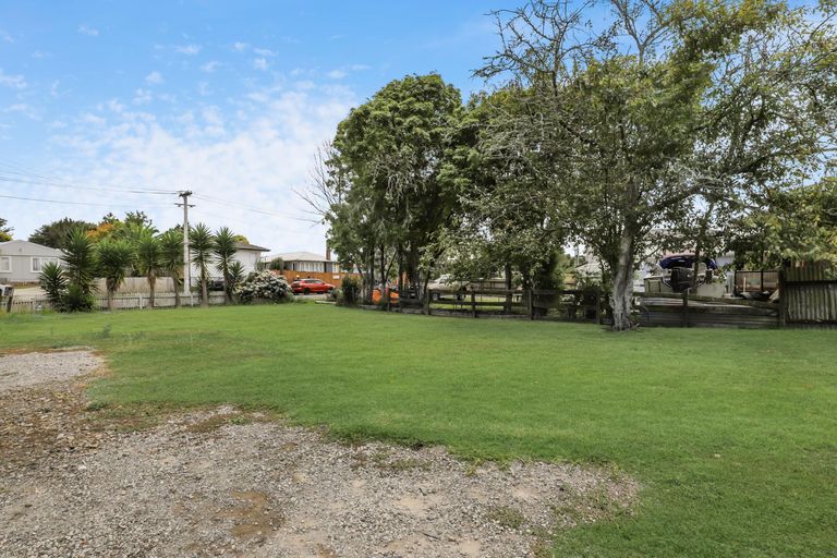 Photo of property in 12 Surrey Street, Manurewa, Auckland, 2102