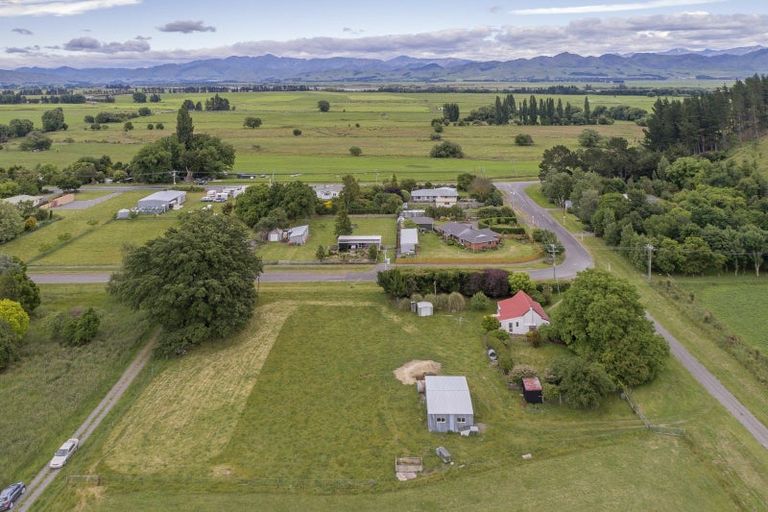 Photo of property in 8 Davison Road, Rotherham, 7379