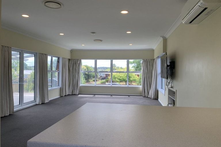 Photo of property in 18 Mckean Avenue, Manurewa, Auckland, 2102