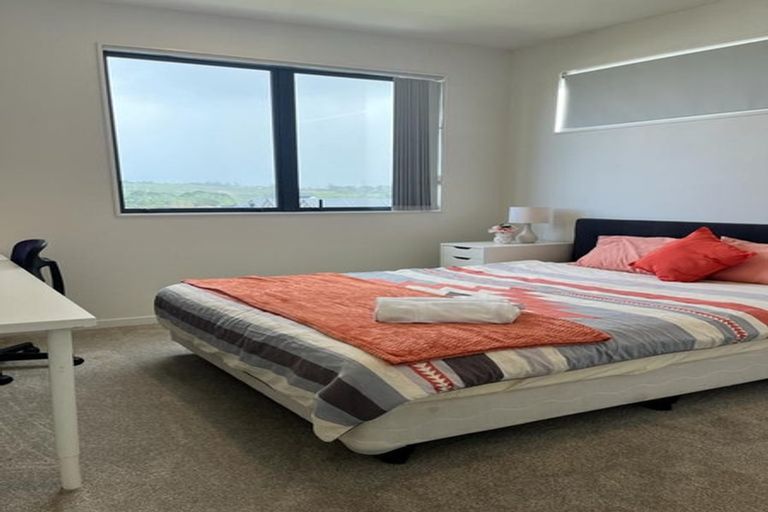 Photo of property in 2 Porowha Road, Westgate, Auckland, 0814