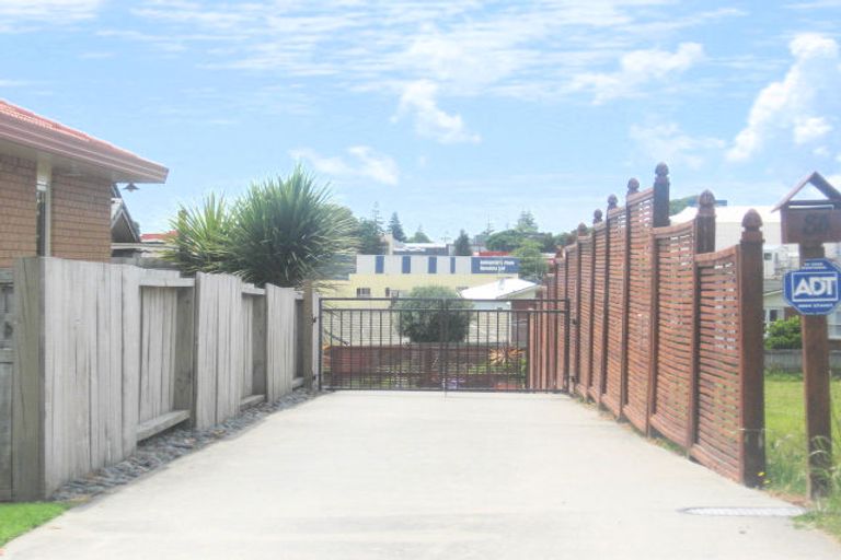 Photo of property in 8b Oroua Street, Te Puke, 3119