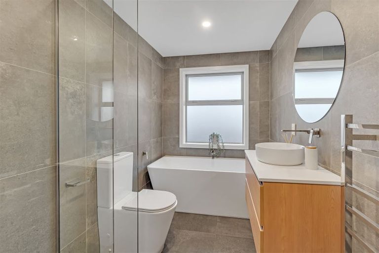 Photo of property in 147 Hamilton Avenue, Ilam, Christchurch, 8041