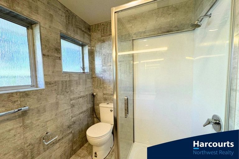 Photo of property in 1/48 View Road, Henderson, Auckland, 0612