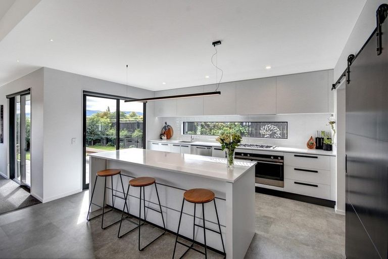 Photo of property in 10 Kinloch Place, Mosgiel, 9024