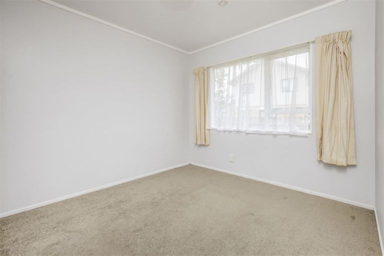 Photo of property in 47 Dungarvon Place, Clendon Park, Auckland, 2103