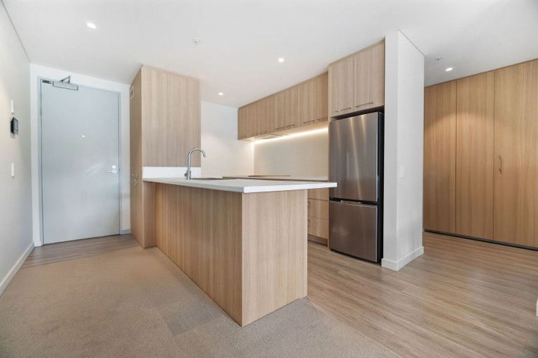 Photo of property in Toru Apartments, 609/10 Copper Beech Avenue, Frankton, Queenstown, 9300