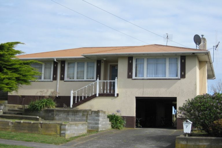 Photo of property in 7 Glenn Street, Castlecliff, Whanganui, 4501
