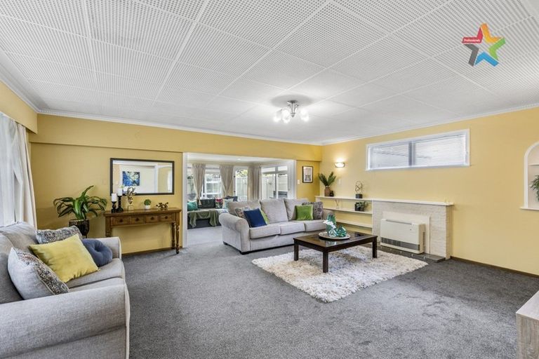Photo of property in 82 Oxford Terrace, Epuni, Lower Hutt, 5011