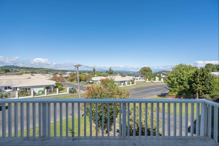Photo of property in 6 Liston Avenue, Hilltop, Taupo, 3330