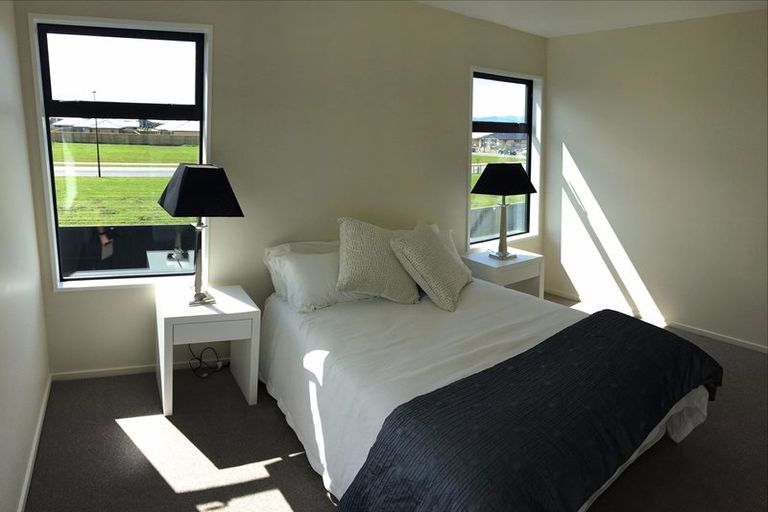 Photo of property in 83 Faringdon Boulevard, Rolleston, 7615